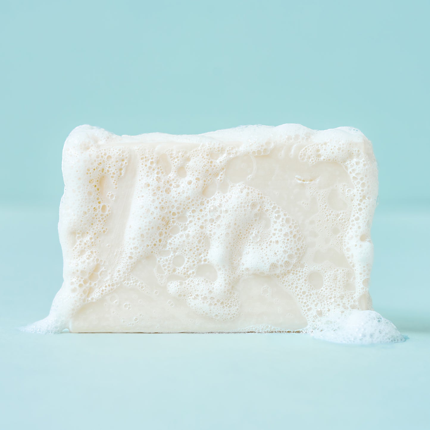 Rosemary Shampoo & Body Bar - Soap‑Free, Sulphate‑Free, pH‑Balanced Solid Cleanser for Sensitive Scalp (100g)